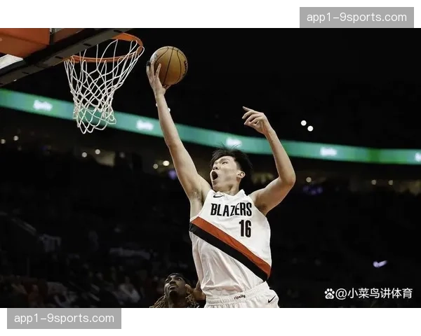 开拓者三分命中率34.3%联盟倒数第四,高出手低效率矛盾 开拓者三分命中率34.3%联盟倒数第四,高出手低效率矛盾